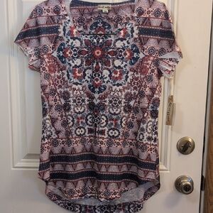 Floral Patterned Short Sleeve Top